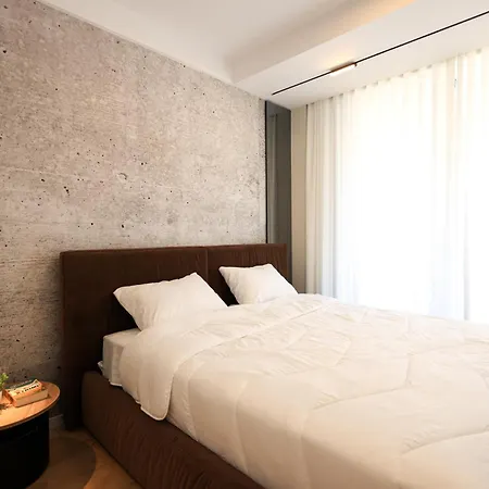 Giselle Escape Tiran