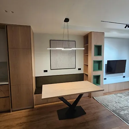 Giselle Escape Apartment