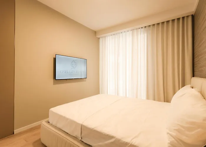 Giselle Escape * Tirana